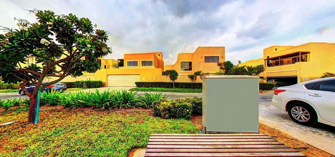 Купить таунхаус в Al Raha Gardens, Abu Dhabi, ОАЭ 4 спальни, 304м2 № 438 - фото 2