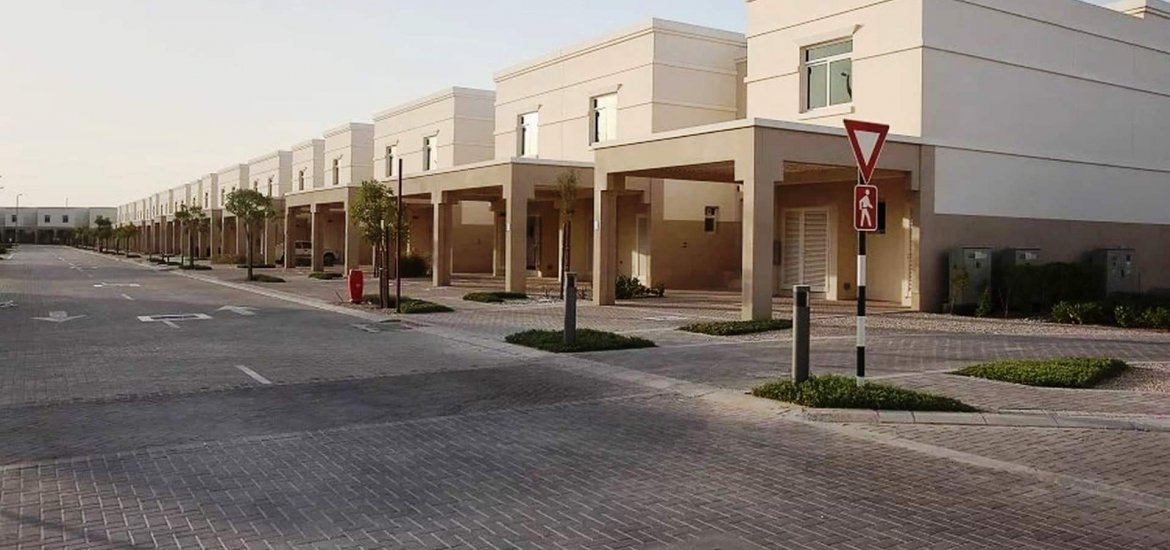 Townhouse for sale in Al Ghadeer, Abu Dhabi, UAE 3 bedrooms, 199 sq.m. No. 264 - photo 7