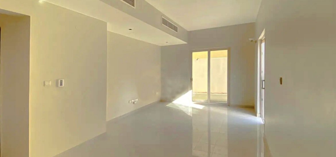 Townhouse for sale in Al Raha Gardens, Abu Dhabi, UAE 4 bedrooms, 256 sq.m. No. 463 - photo 3