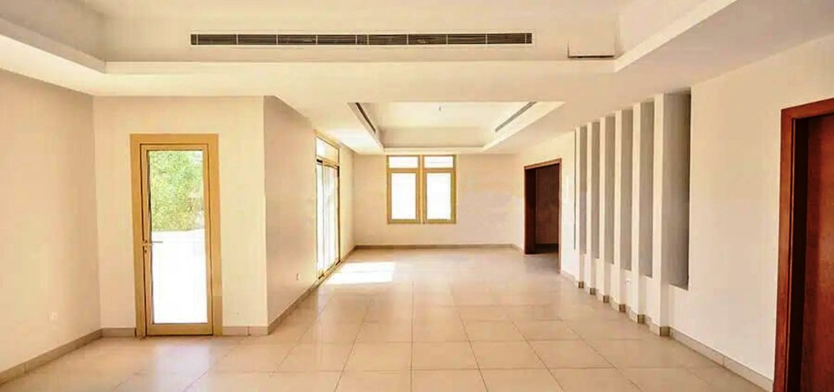 Villa for sale in Al Raha Golf Gardens, Abu Dhabi, UAE 6 bedrooms, 632 sq.m. No. 573 - photo 2