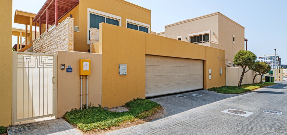 Villa for sale in Al Raha Gardens, Abu Dhabi, UAE 5 bedrooms, 578 sq.m. No. 511 - photo 11