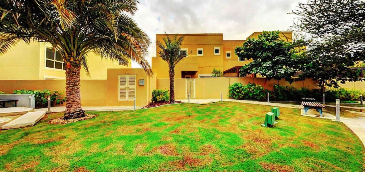 Townhouse for sale in Al Raha Gardens, Abu Dhabi, UAE 4 bedrooms, 289 sq.m. No. 440 - photo 3
