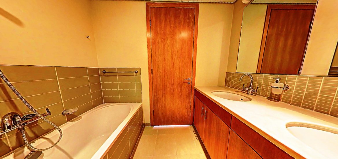 Townhouse for sale in Al Raha Gardens, Abu Dhabi, UAE 4 bedrooms, 301 sq.m. No. 449 - photo 4