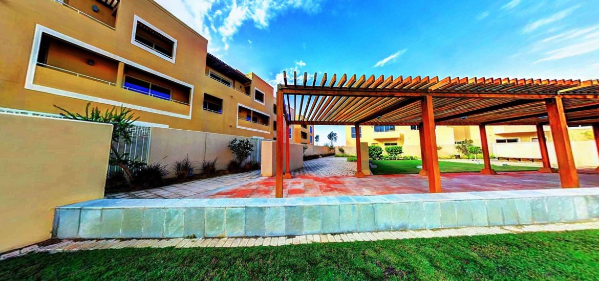 Townhouse for sale in Al Raha Gardens, Abu Dhabi, UAE 4 bedrooms, 256 sq.m. No. 463 - photo 8