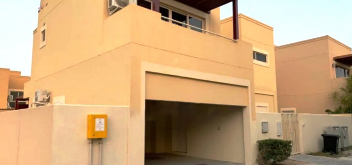Townhouse for sale in Al Raha Gardens, Abu Dhabi, UAE 4 bedrooms, 240 sq.m. No. 499 - photo 8