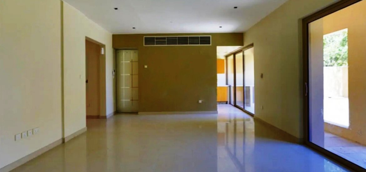 Townhouse for sale in Al Raha Gardens, Abu Dhabi, UAE 3 bedrooms, 204 sq.m. No. 497 - photo 1