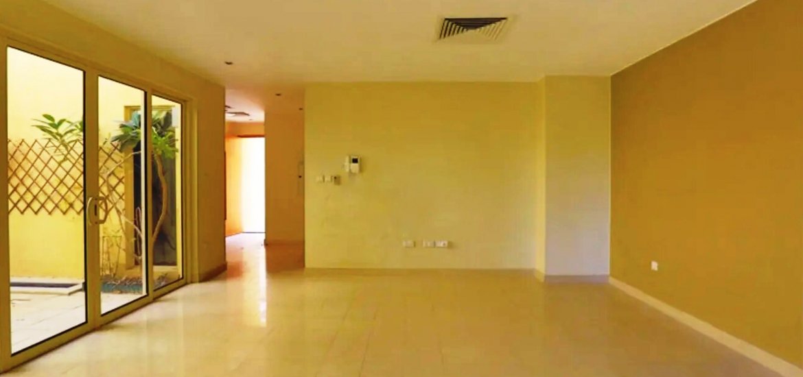 Townhouse for sale in Al Raha Gardens, Abu Dhabi, UAE 3 bedrooms, 200 sq.m. No. 476 - photo 1
