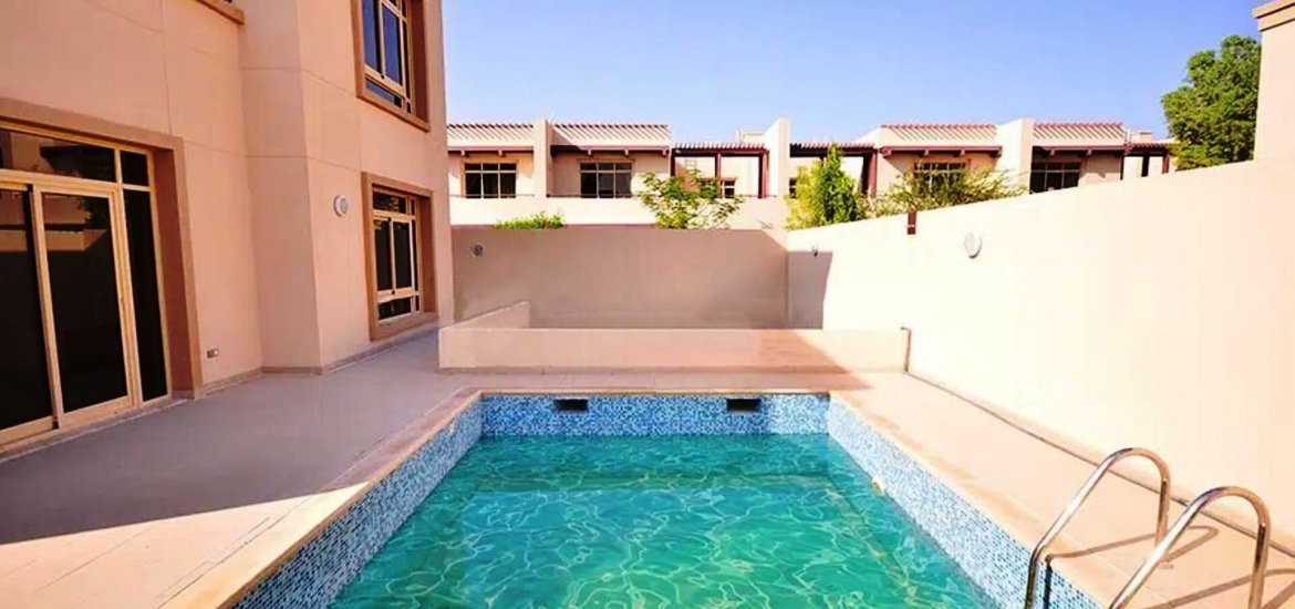 Villa for sale in Al Raha Golf Gardens, Abu Dhabi, UAE 5 bedrooms, 554 sq.m. No. 542 - photo 2