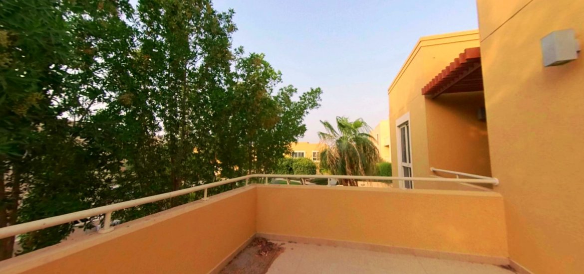 Villa for sale in Al Raha Gardens, Abu Dhabi, UAE 4 bedrooms, 402 sq.m. No. 472 - photo 8