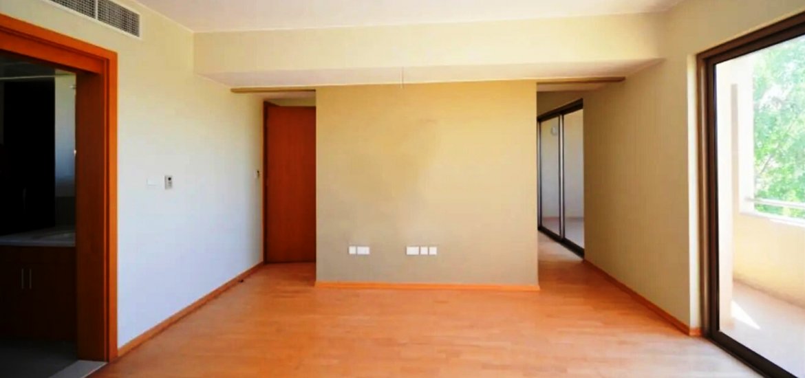 Townhouse for sale in Al Raha Gardens, Abu Dhabi, UAE 3 bedrooms, 255 sq.m. No. 456 - photo 1
